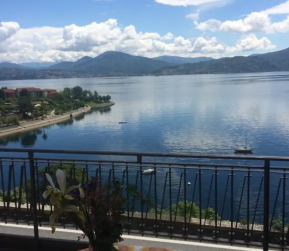 Διαμέρισμα Anly Cannero Riviera